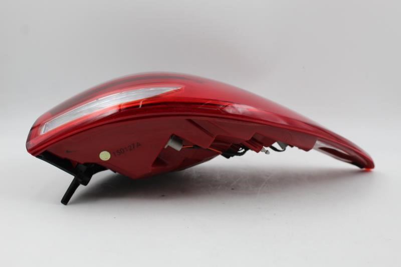 Right Passenger Tail Light Quarter Panel Mounted 2014-16 KIA SPORTAGE OEM #14618 Item image 3