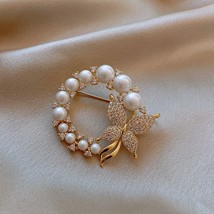 CINDY XIANG New Pearl and Rhinestone Circle Brooches for Women Baroque Trendy El - £6.36 GBP