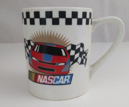 Vintage 2002 Gibson NASCAR Red &amp; Yellow Race Cars &amp; Checkered Flags Coff... - £11.42 GBP