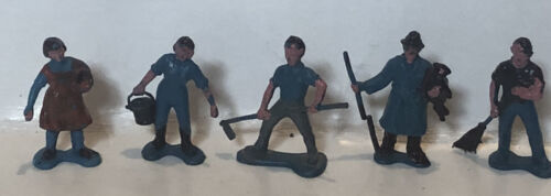 People Figures Lot Of 5 Model Train Accessories Background - £5.20 GBP