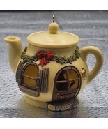 VTG Hallmark Ornament A Spot of Christmas Cheer Teapot Chipmunk Diorama ... - $19.14 CAD