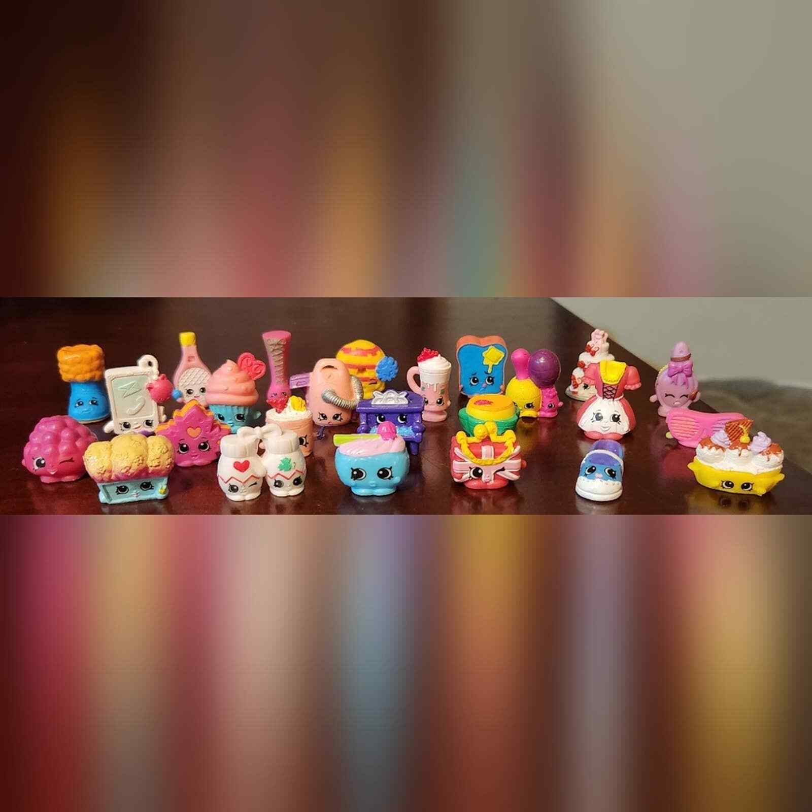 Primary image for Shopkins set of 25 mixed seasons-example of mixed set-random pic-some very rare!