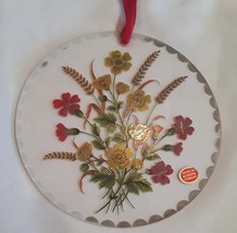 Circle of Blooms Floral Art Glass Suncatcher Window Hanger 5&quot; made in Germany - £9.35 GBP