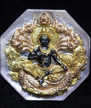 THAI AMULET PHRA JATUKAM RAMATHAP V. &quot;AK KA RA MA HA SET TEE&quot; 5.2CM. RAR... - $2,386.23 MXN