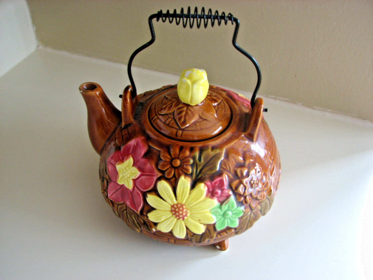 Primary image for vintage ceramic tea pot Japanese floral tea pot Daisy made in Japan star kawaii