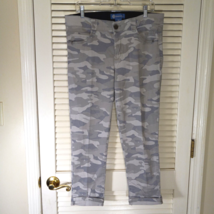 Democracy Jeans Size 12 Gray Camo Ab Solution Crop Ankle Stretch Pants - £19.66 GBP