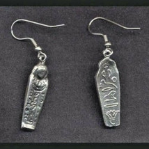 Vintage Pewter Mummy Coffin Earrings Sarcophagus King Tut Egyptian Charm Jewelry - £7.82 GBP