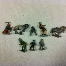 Vintage lead figures 8 pieces, 1&#39; and 1 1/2&quot;, some painted - $20.00