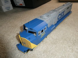 MTH O Scale Sample CSX 740 Diesel Locomotive Body Shell 17 3/4&quot; Long - $891.99 MXN