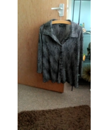 LADIES BLACK &amp; WHITE 3/4 LENGTH SLEEVE BLOUSE - SIZE 26 - $137.77 MXN