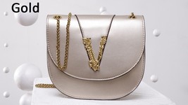 2022 Semicircle Messenger Bags  V Buckle Famous Designer High Quality Women Purs - £74.31 GBP