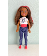 Mattel 2022 AA Kelly Doll 5.5&quot; Brown &amp; Pink Hair Brown Eyes Pink Legs Ou... - $164.35 MXN