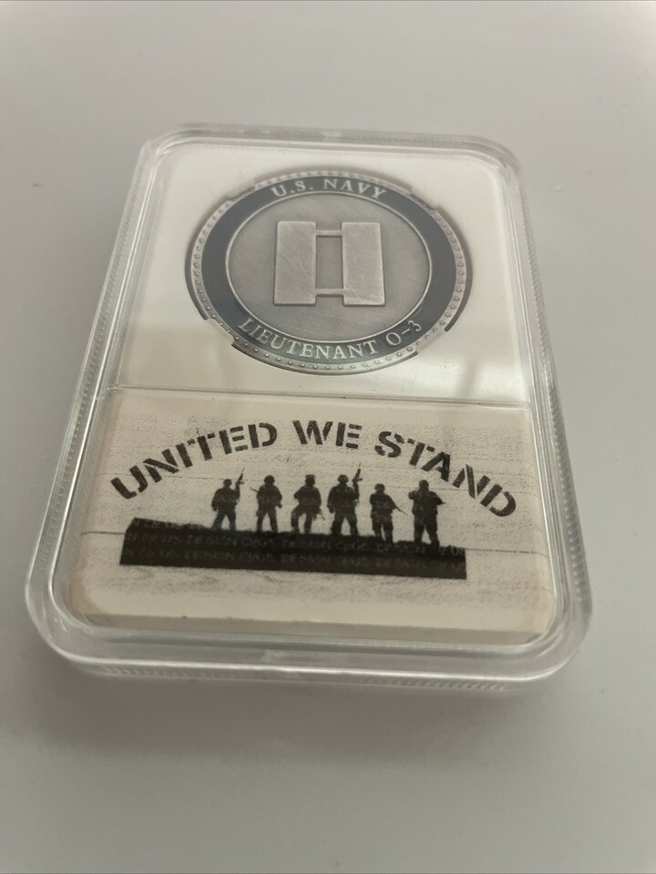 Us Navy Lieutenant 0-3 Coin w/ United We Stand Case Item image 2
