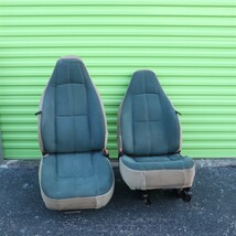 Jeep Wrangler TJ Front Seats L&R SAHARA GREEN, CAMEL *LOCAL PICK UP - NO SHIP* image 7