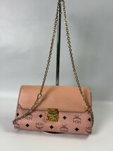 MCM Pink Visetos Purse/Wallet w/Gold Chain Strap - $5,387.23 MXN