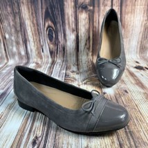 Clarks UN BLUSH Womens Size 10 Grey Suede Patent Leather Cap Toe Loafers... - $23.74
