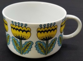 AG) Vintage Large Yellow Blue Floral Soup Coffee Tea Mug - $7.91
