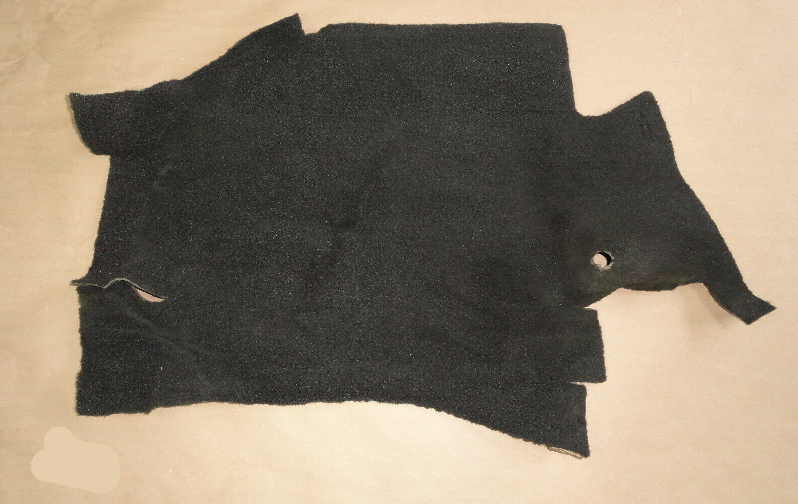 90-93 Corvette Convertible Carpet REAR QUARTER SECTION RH BLACK 03594 - $65.00