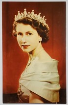 Her Majesty Queen Elizabeth II Portrait Postcard Z8 - £7.14 GBP