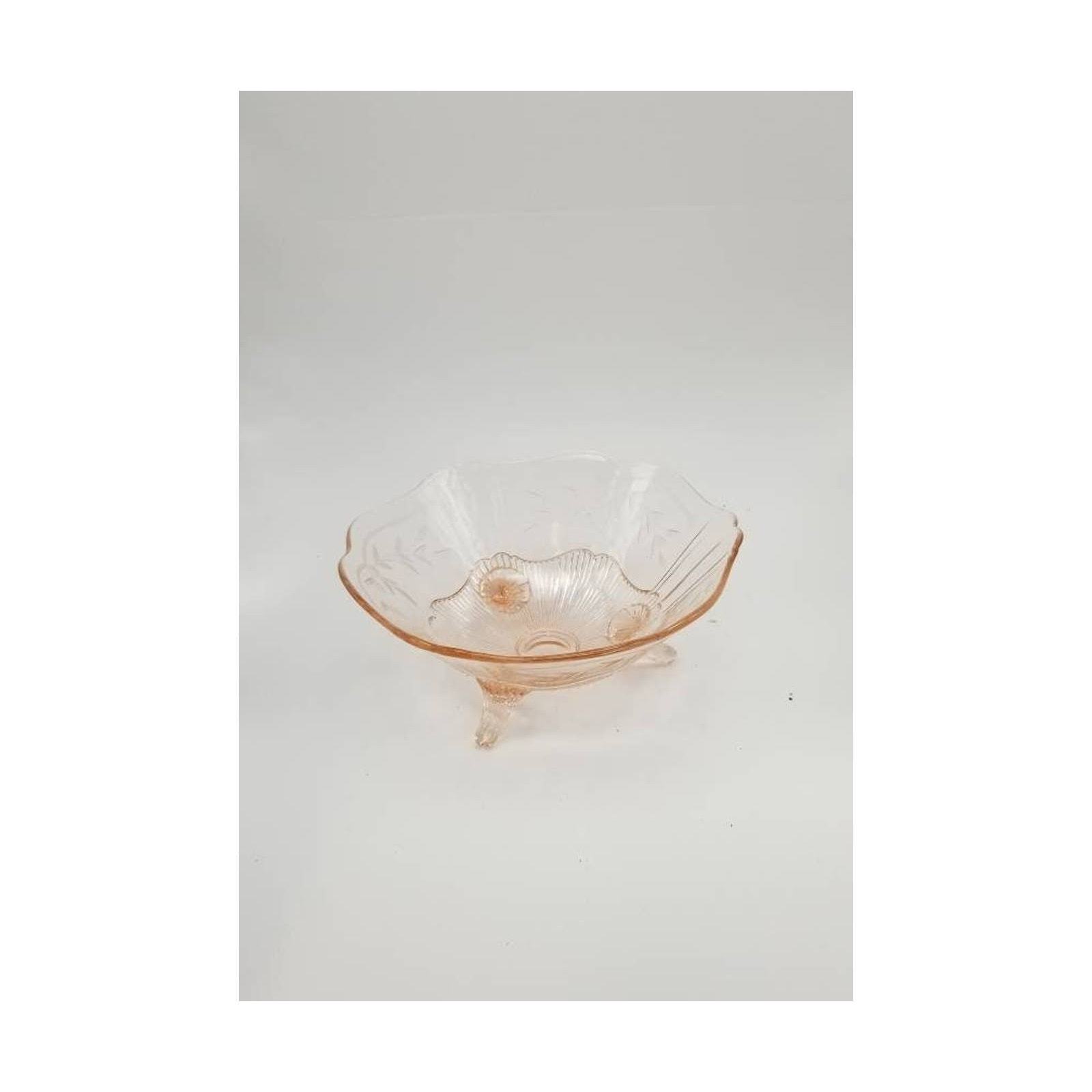 Vintage Pink Depression Glass Bowl, Footed Serving Dish Scalloped Edge - £17.97 GBP
