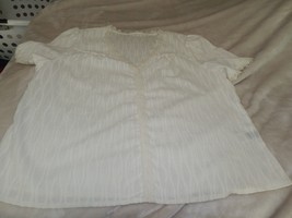 NEW Womens 2XL Ivory Cream Lace Trim TOP S/S V Neck BLOUSE Stretch Chenille - $24.74