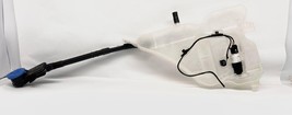 2019-2021 BMW 3330I Wiper Washer Bottlle Complete With Pump And Pigtail OEM - $1,479.63 MXN