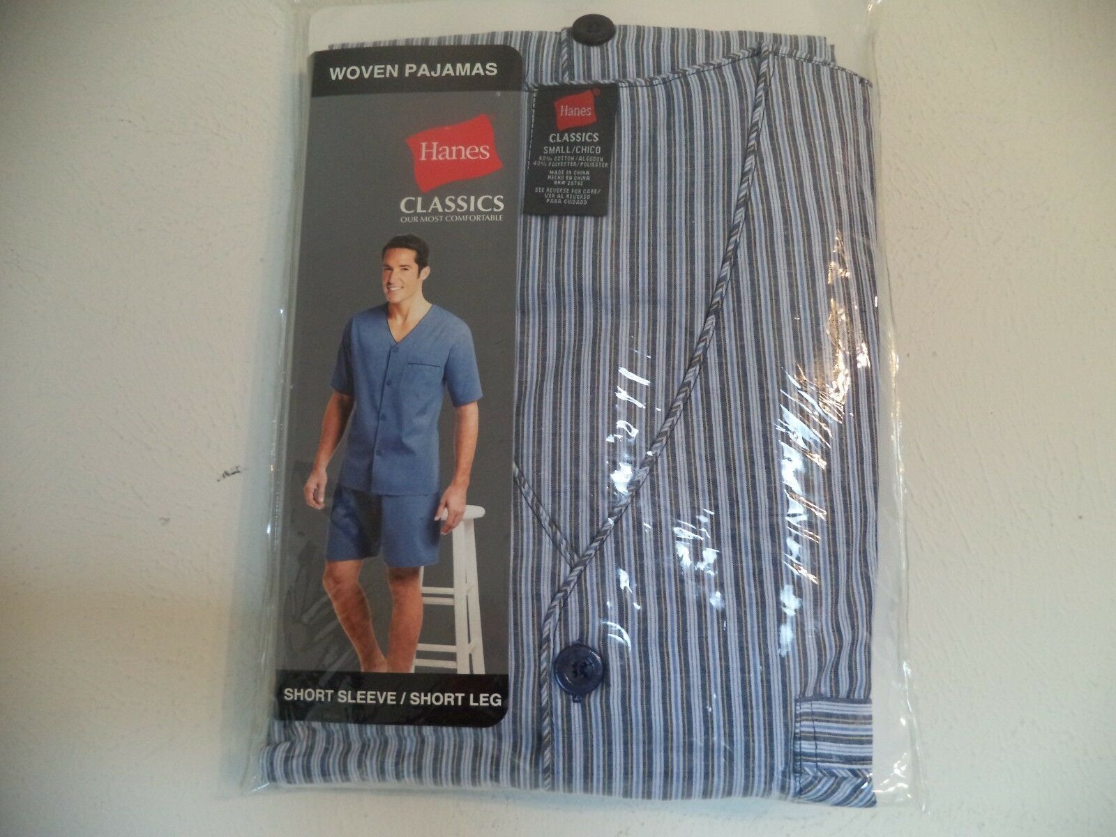 Men's Multi-Color Hanes Stripped Short Sleeve/ Short Leg Woven Pajamas. Small - $18.32