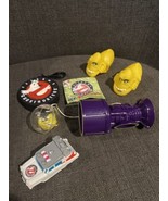 1997 Ghostbuster&#39;s Toy Lot Of 5  Hockey Puck Clip on Change Bank, Car, S... - $553.89 MXN