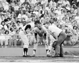 Billy Martin & Thurman Munson 8X10 Photo New York Yankees Baseball Mlb Heated - $4.94