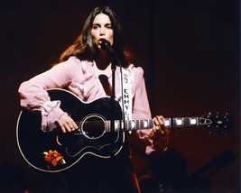 Emmylou Harris Classic 1970&#39;S With Guitar On Stage 16X20 Canvas - £55.93 GBP