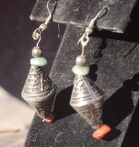 Cone Dangle Drop Earrings Pierced Jewelry Vintage - £7.88 GBP