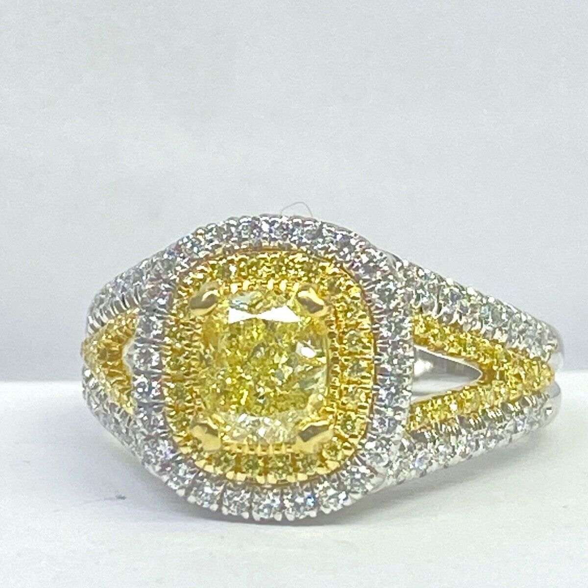 GIA Certified 1.86 Ct Cushion Yellow Diamond Engagement Ring 18k White Gold - £4,271.76 GBP