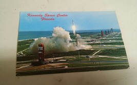 Vintage Postcard Kennedy Space Center Florida 1982 Rocket Launch - $183.20 MXN