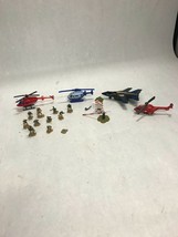 Lot Miniature Helicopter soldier toy battle medic war Mash games train accessory - £36.89 GBP