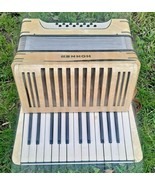 AS-IS VINTAGE HOHNER INTERNATIONAL ACCORDION  - £121.17 GBP
