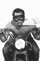 Marlon Brando riding motorbike cycle The Wild One photo 11x17 Mini Poster - £14.14 GBP