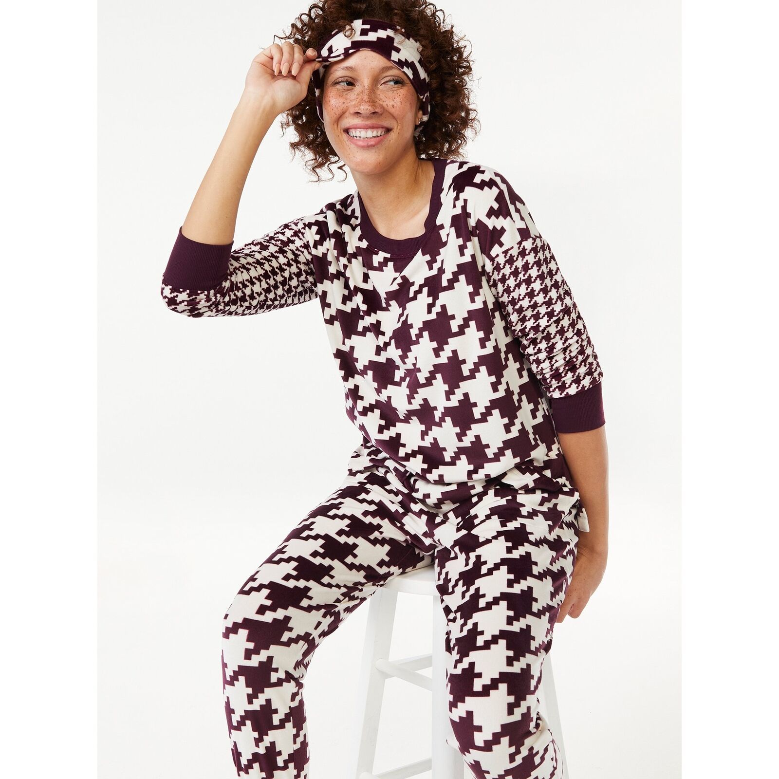 Joyspun Women's Long Sleeve Flannel Sleep Top and Pants Pajama Set