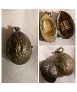 Antique Victorian Figural Walnut Powder Compact &amp; Scent Bottle Brass - $2,997.51 MXN