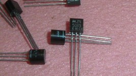NEW 10pcs MOTOROLA 2N5089 IC NPN TO92 Amplifier Transistor 25V 0.05A 3-Pin - $20.00