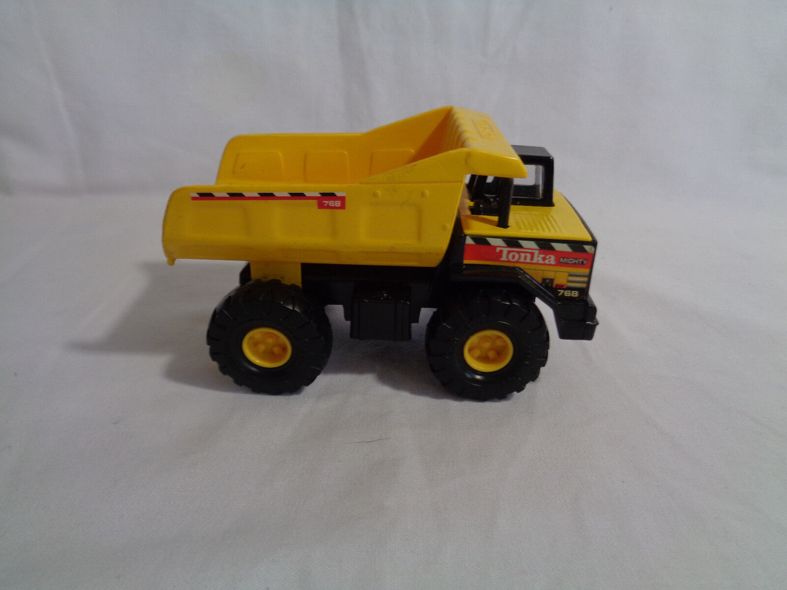 Primary image for Vintage 1998 Hasbro Maisto Tonka Mini Mighty Dump Truck 768 - as is
