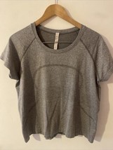 Lululemon Yoga Swiftly Tech SS Crew Girl&#39;s Sports Short Sleeve T-Shirt 2... - £18.55 GBP