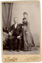 Circa 1880&#39;S Cabinet Card Beautiful Couple In Fancy Clothing Bailey Ashland, Wi - £8.88 GBP