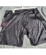 Ava &amp; Viv Women&#39;s Plus Sz 3X 24W 26W  High Waisted Liquid Shine Bike Sho... - $20.43 CAD