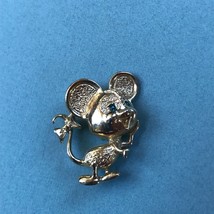 Vintage Gerry’s Marked Small Goldtone Mouse w Green Rhinestone Eyes Pin Brooch – - £10.34 GBP