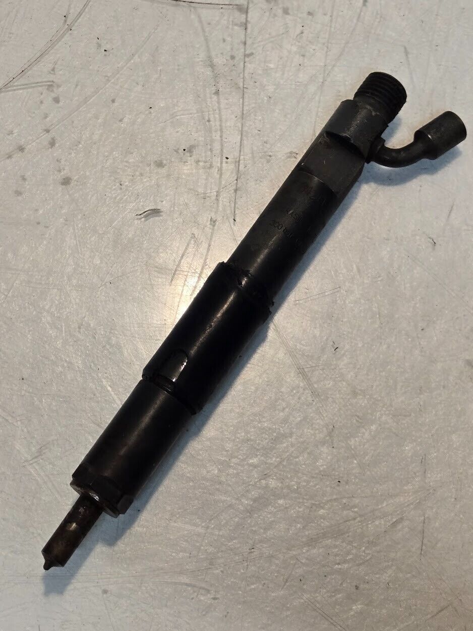 Fuel Injector 6120 | 105P29 586 28 | 300 Bar | 908 | for Cummins C Series - $29.99