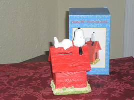 Peanuts Snoopy on Dog House Coin Bank - £15.95 GBP