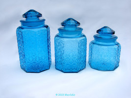 Blue Glass Daisy &amp; Button Canister Jar w/ Lid Vintage L.E. Smith  - 2 Sizes left - £15.97 GBP+