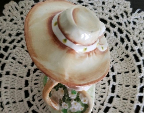 American Greetings ~ 1972 ~ "I Love You a Bunch" ~ Ceramic ~ Girl Figurine Item image 5