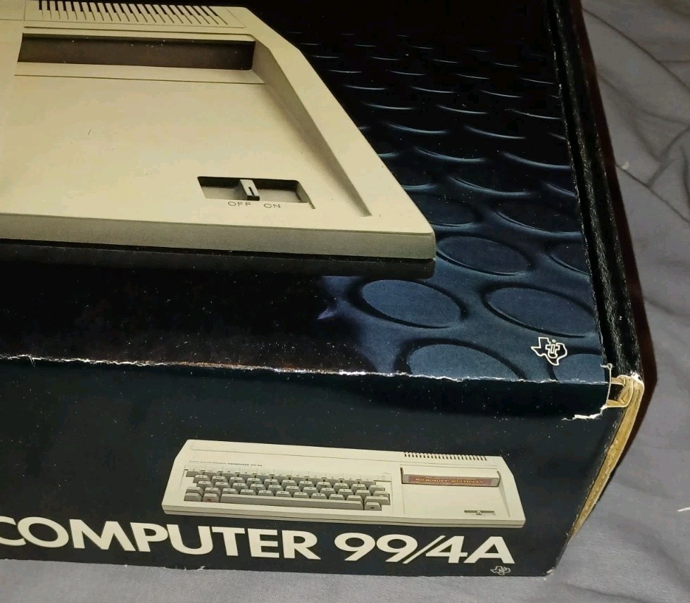 Vintage TI-99/4A Computer – w/ Power Cord, Video Cord & Manuals – Untested As IS Item image 10