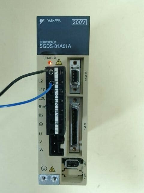 Yaskawa SGDS-01A01A Servo Pack Ac Servo Drive With Cable - $302.50
